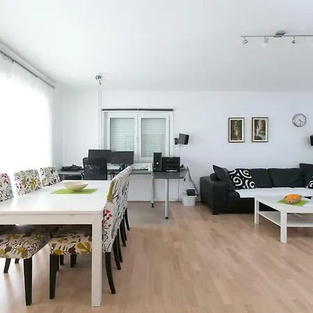 Truly Mediterranean Apartment 