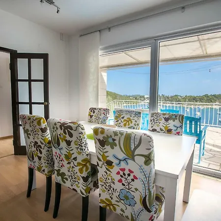 Truly Mediterranean Apartment 